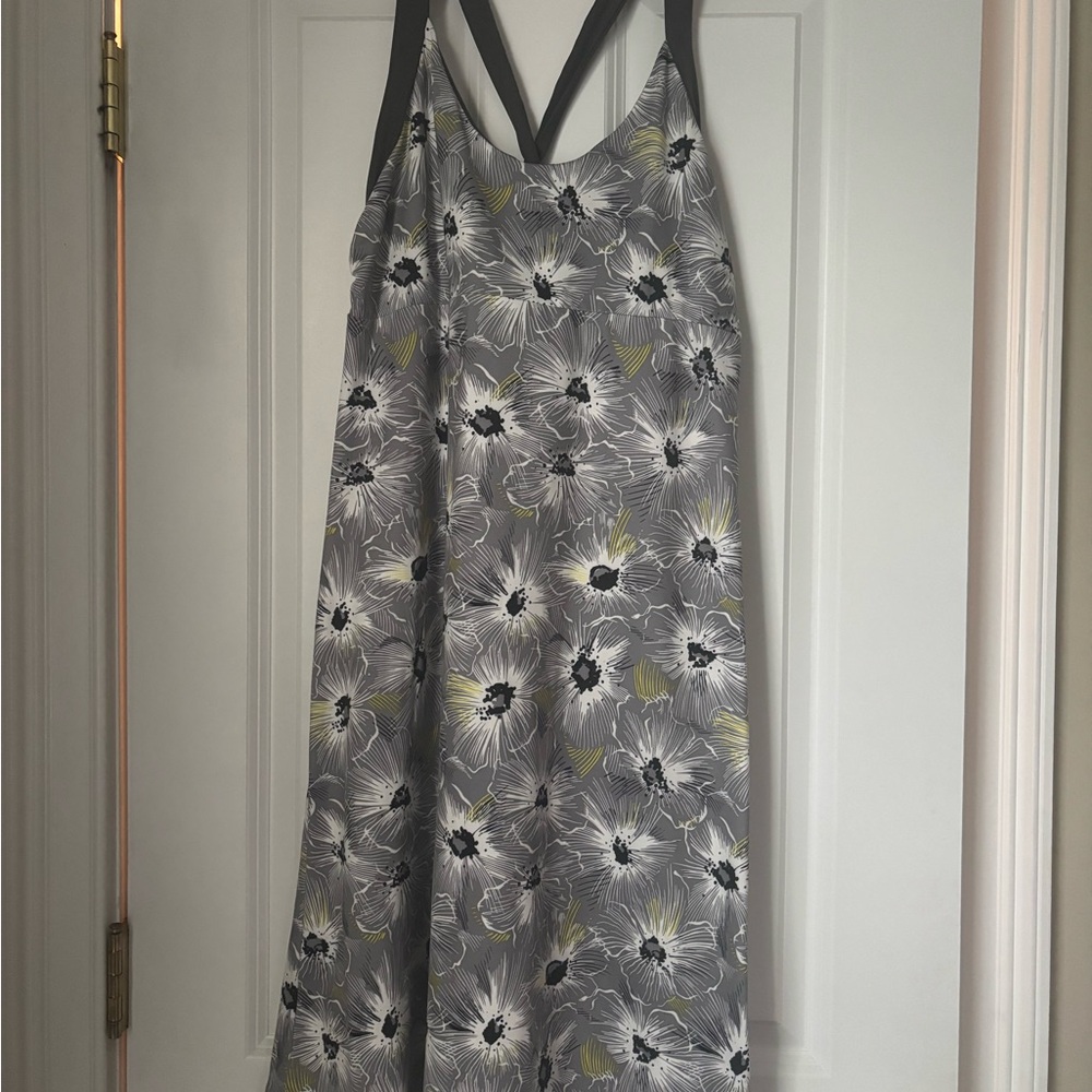 Gray Floral Patagonia Sport Dress XL